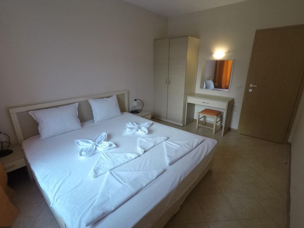 Royal Sun - Sunny Cove Apartment Slantchev Briag Extérieur photo